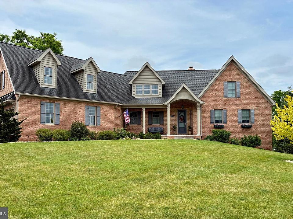 1st image of 500 Brookview Dr
