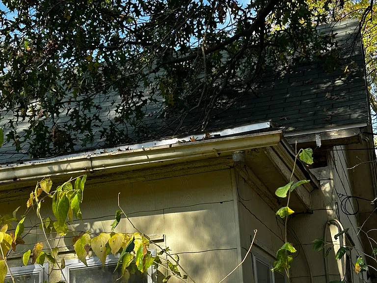 304 N Spruce St — Photo 46