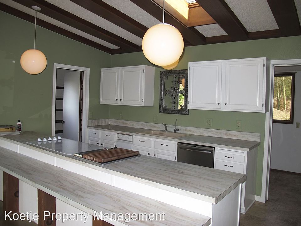 1st image of 3050 Ironwood Ln