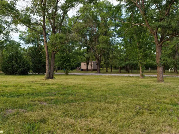 2513 270th St, Montrose, IA 52639