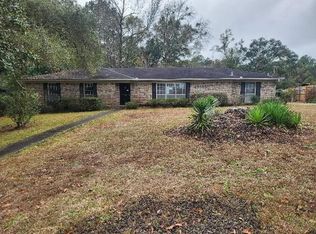 1809 Weaver Dr, Mobile, AL 36613