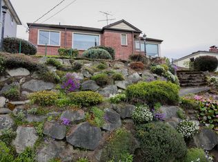 5525 SW Campbell Pl, Seattle, WA 98116