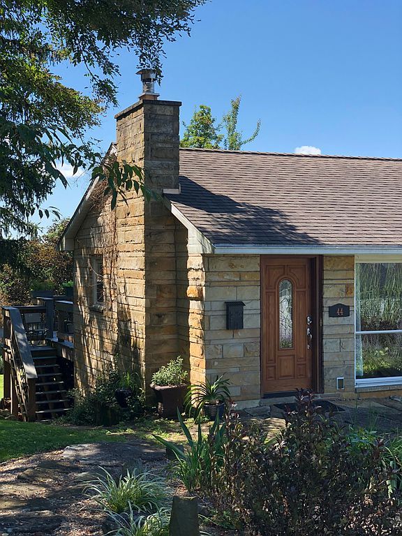 44 Grandview Ave - Property Image