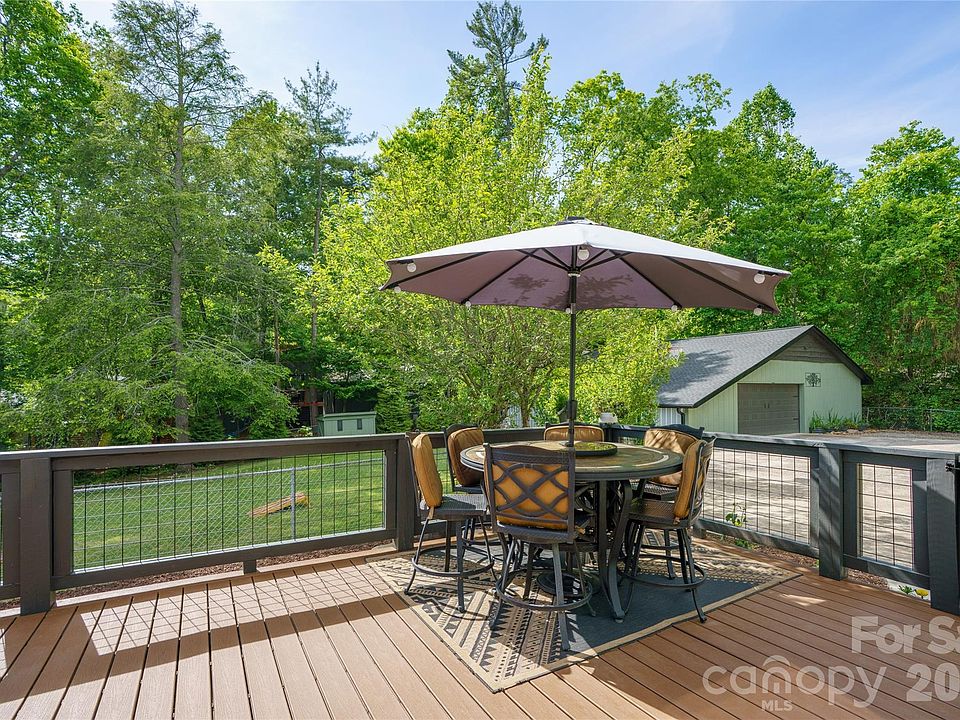 34th image of 19 Chipping Green Dr