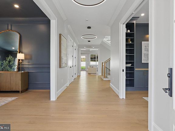 5th image of 2541 23rd Rd N