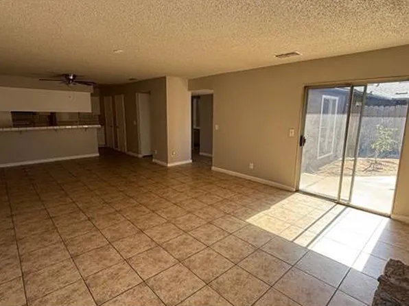4050 N Benedict Ave, Fresno, CA 93722