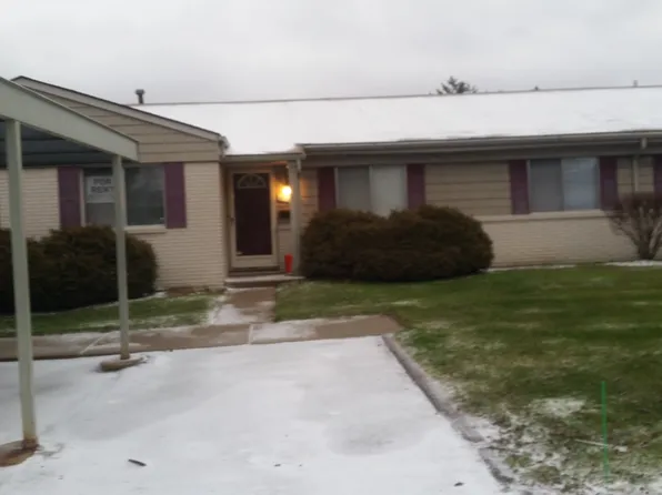 25924 Franklin Pointe Dr #1, Southfield, MI 48034