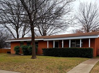 2020 Menefee St, Arlington, TX 76010