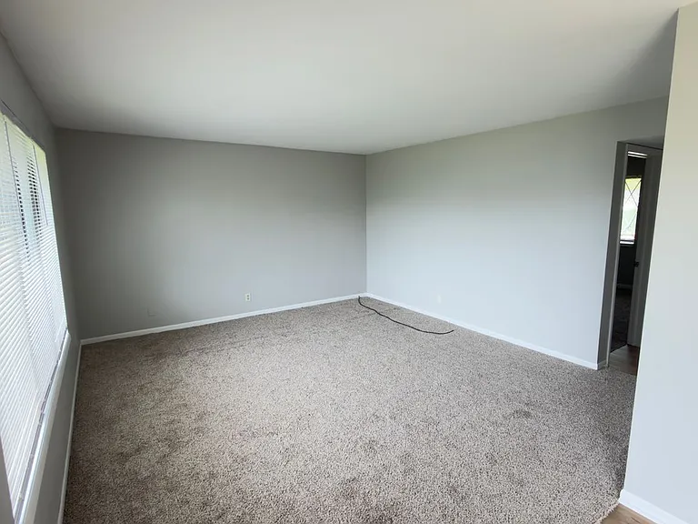 2612 Ardmore St SE — Photo 7
