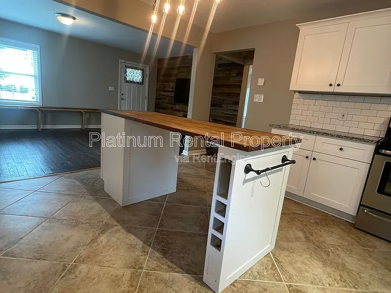 2706 White Oak Dr — Photo 17