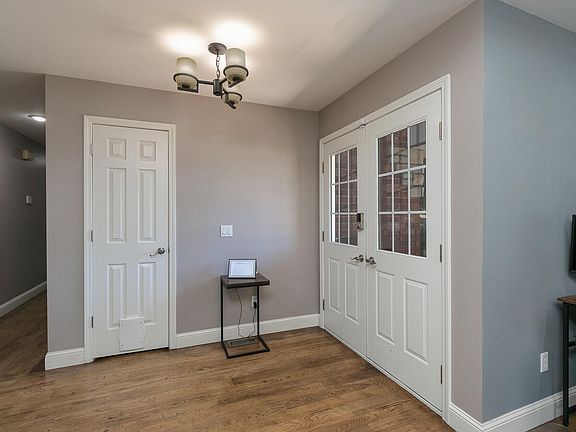 5th image of 736 S Willow Court