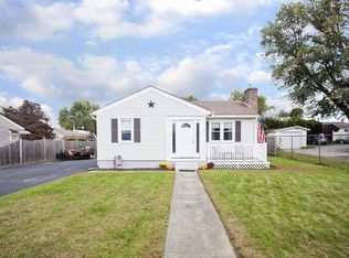 15 Stratfield Ave, Westfield, MA 01085