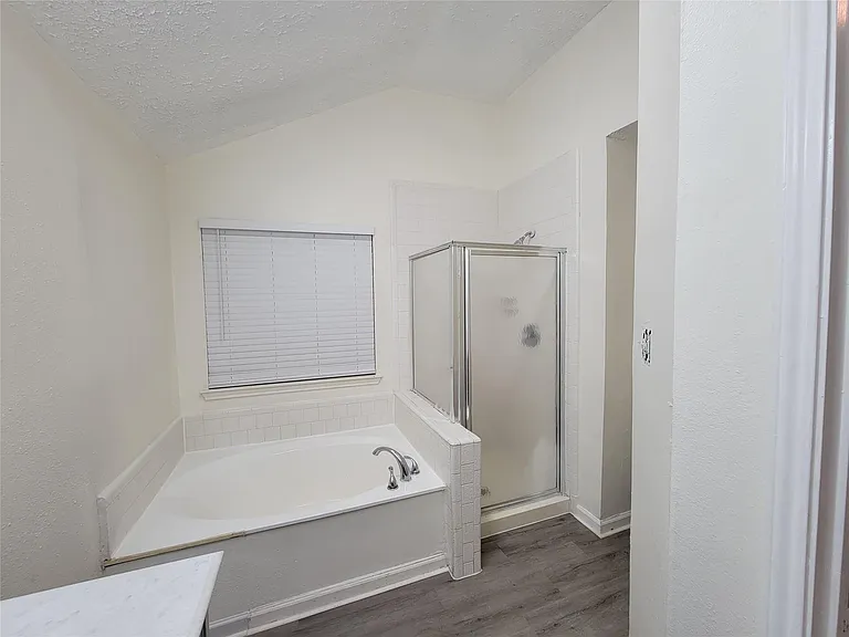 2034 Village Park Dr — Photo 19