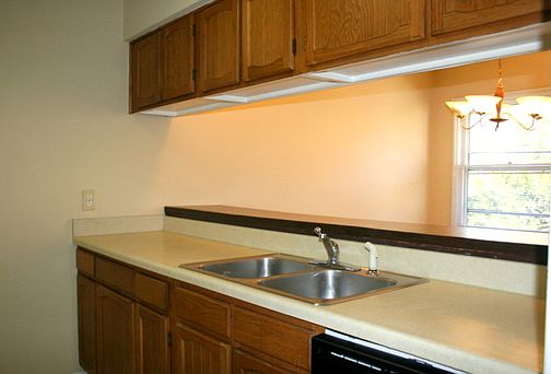 3rd image of 420 6th Ave W APT A2