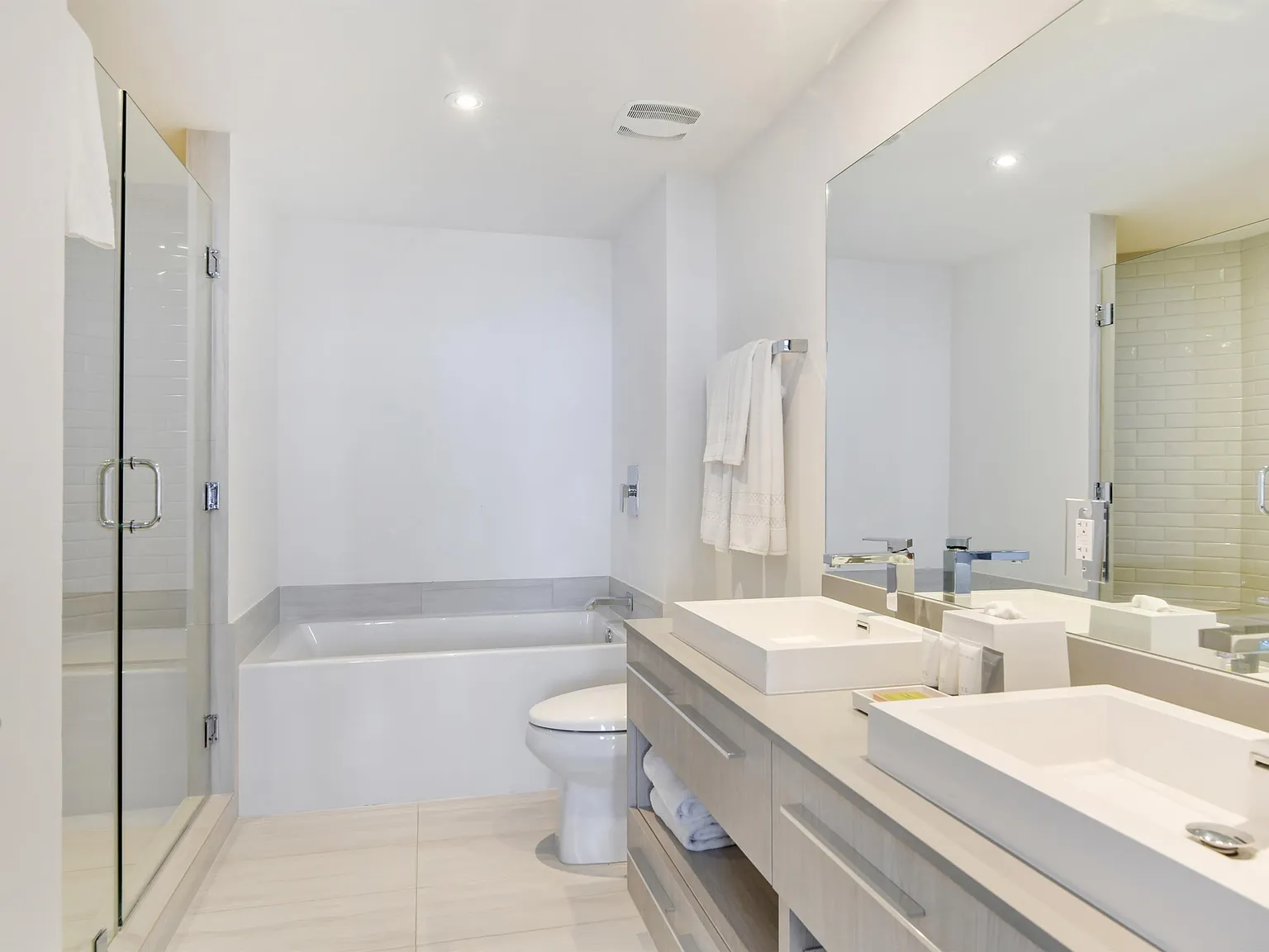 4010 South Ocean Drive 4001 - 1 — Photo 4