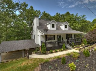 512 Lakeview Cir, Morganton, GA 30560