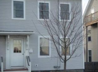 20 Spring St, Newmarket, NH 03857