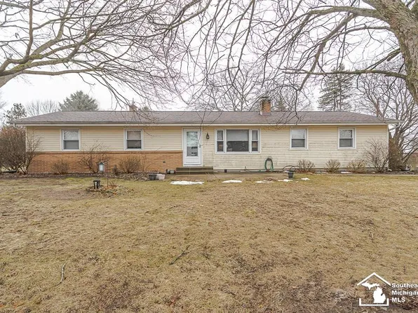 3421 Gove Dr, Tecumseh, MI 49286