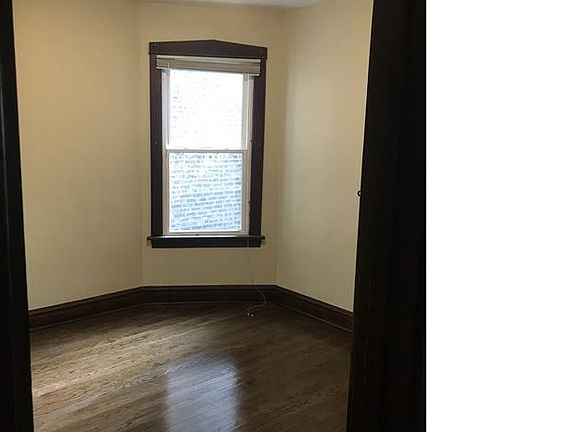 2nd image of 1041 N Lawler Ave #1