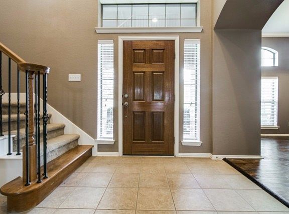 4th image of 1710 Whispering Glen Dr