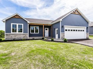 108 Brantford Path, Syracuse, NY 13209