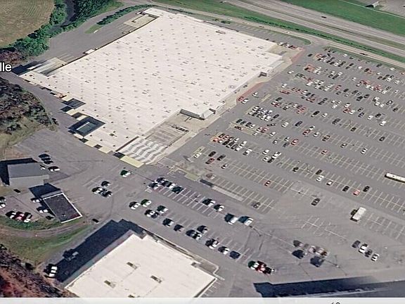 4th image of 300 Wal St