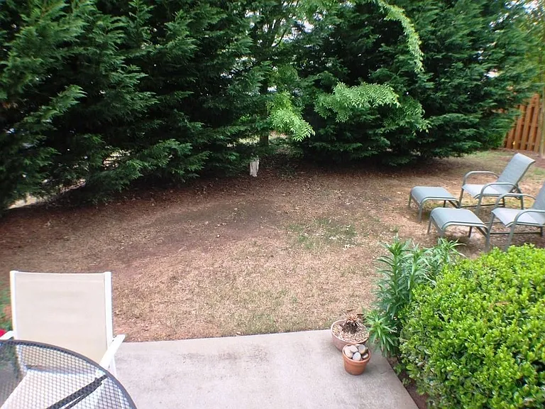 400 Grayson Way — Photo 25
