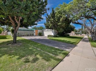 20400 Enadia Way, Winnetka, CA 91306