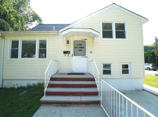 62 Orange St, Edison, NJ 08817