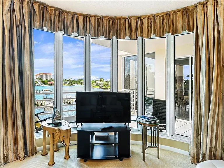 4560 Gulf Shore Blvd N #3-213 — Photo 7