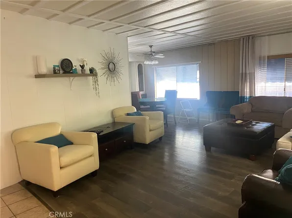 315 Tomahawk St, Palm Springs, CA 92264