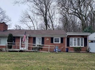 2584 Spring Valley Rd, Lancaster, PA 17601