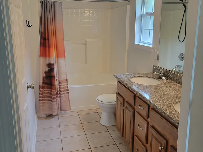 1516 Oakhill Rd — Photo 11