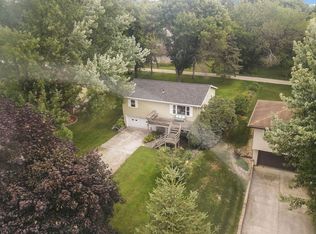 45 S Harrison St, Cedarville, IL 61013