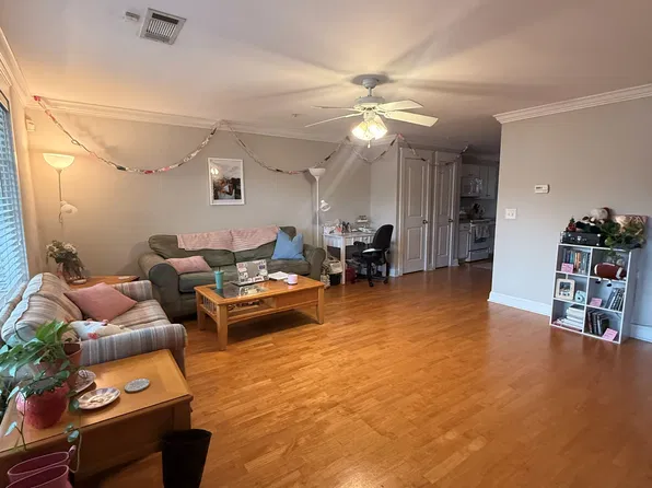 1035 Barnett Shoals Rd, Athens, GA