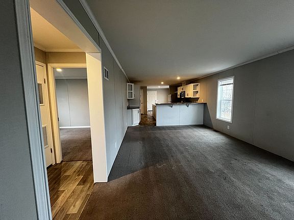 2nd image of 15 Arbor St