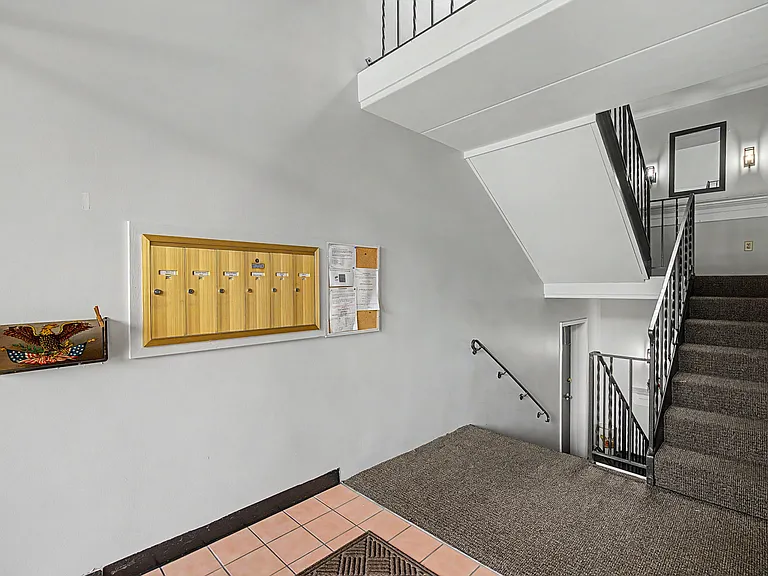 1610 Thunderbird Ln #63 — Photo 6