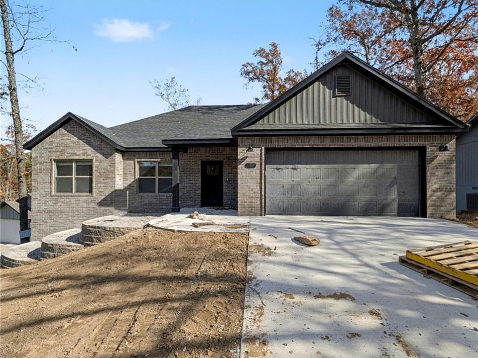1st image of 8 Wreay Ln