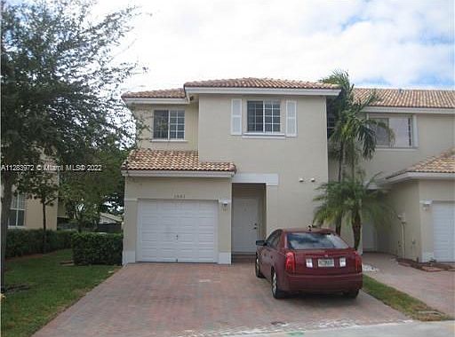 1st image of 3901 NW 92nd Ave