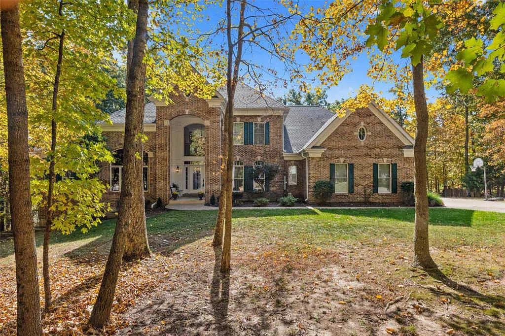 3863 Indian Ridge Ln photo 1