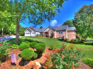 105 Brae Ct, Maryville, TN 37801