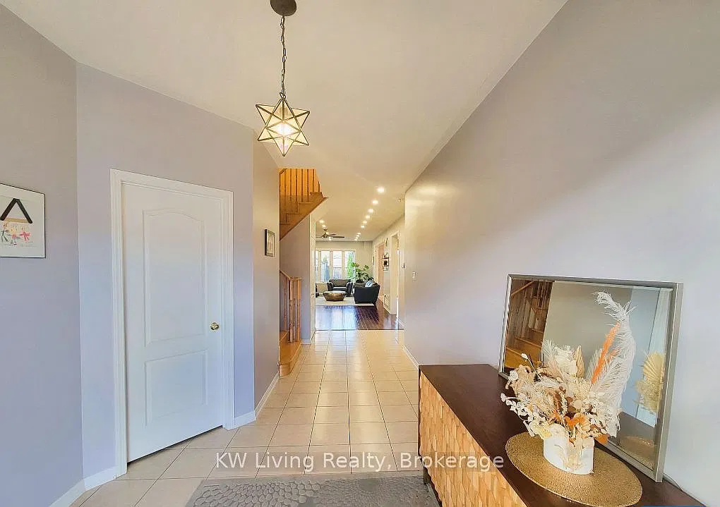 4 bed, $3,300 — Photo 2