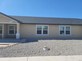 2112 Clover Ln, Roswell, NM 88203