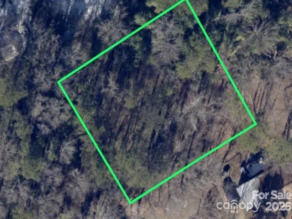 5618 Douglas St #16, Charlotte, NC 28269