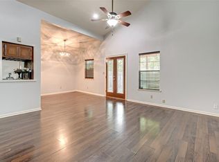 1416 Wilson Dr, Rosenberg, TX 77471