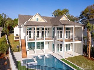 50 Highpoint Dr, Gulf Breeze, FL 32561