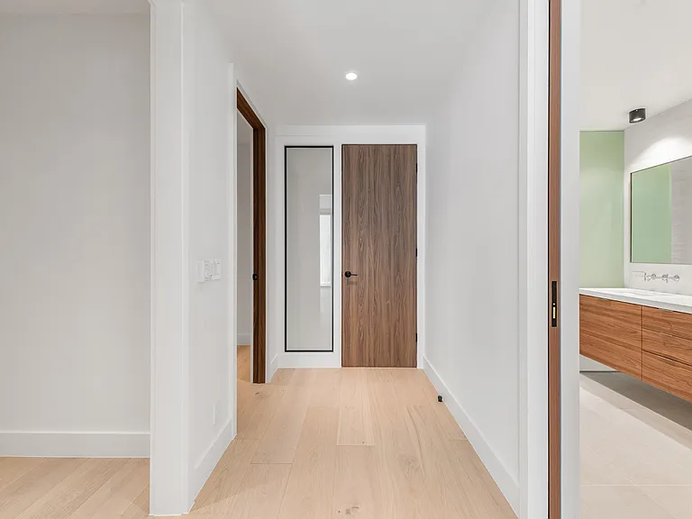 660 Carolina St — Photo 39