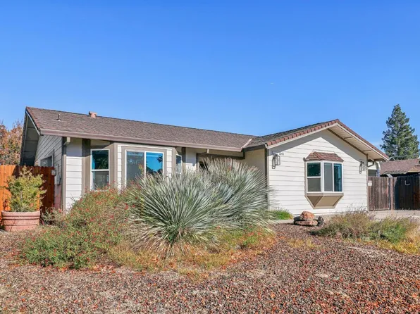 1041 Hayer Cir, Rio Linda, CA 95673