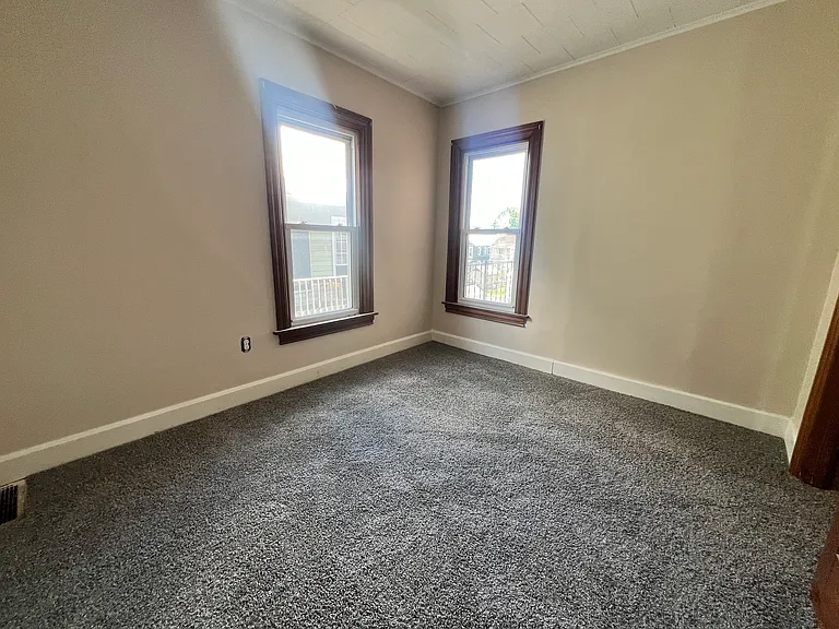 132 Elm St #132 — Photo 7