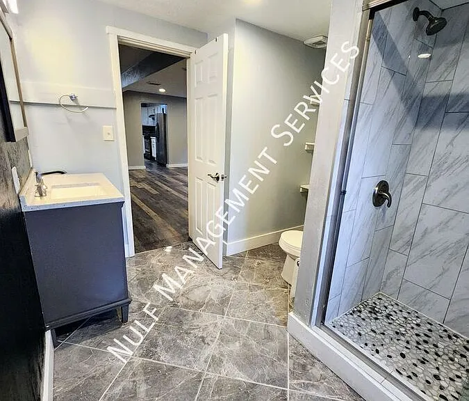 3825 Liberty Ave #2 — Photo 3